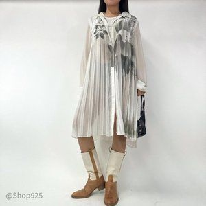 White Printed Floral  chiffon blouse * Flaw shown in last pic